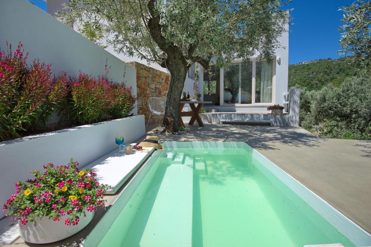 Eleon Suites New Isomata Exterior foto
