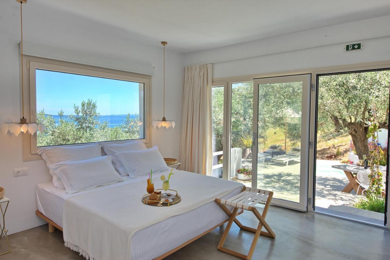 Eleon Suites New Isomata Exterior foto