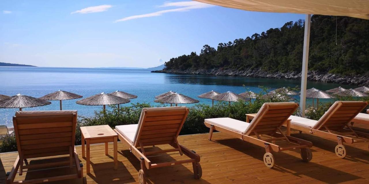 Eleon Suites New Isomata Exterior foto